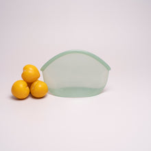 Lade das Bild in den Galerie-Viewer, Hugger Bag Juniper Clear 900ml
