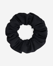 Lade das Bild in den Galerie-Viewer, Scrunchie Snacky Black
